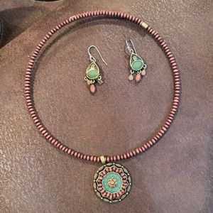 LIA SOPHIA NECKLACE AND MACHING EARINGS